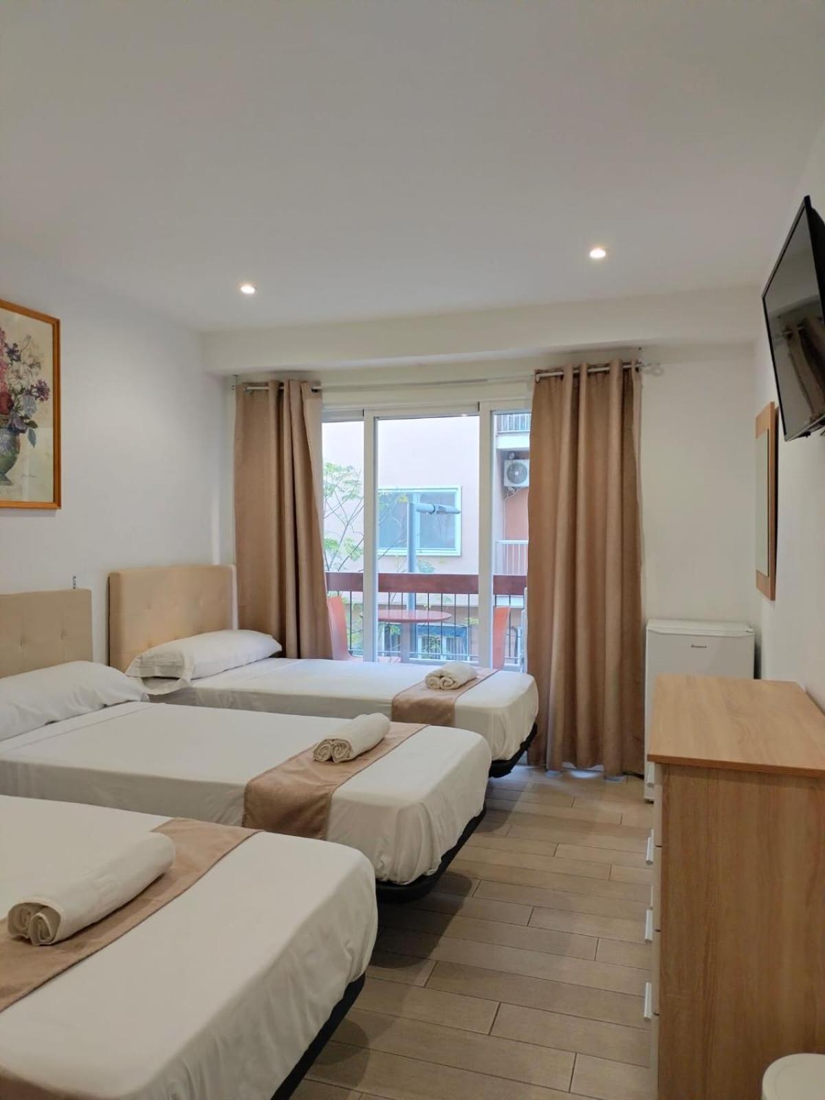Pension Portugal Alicante Exterior photo