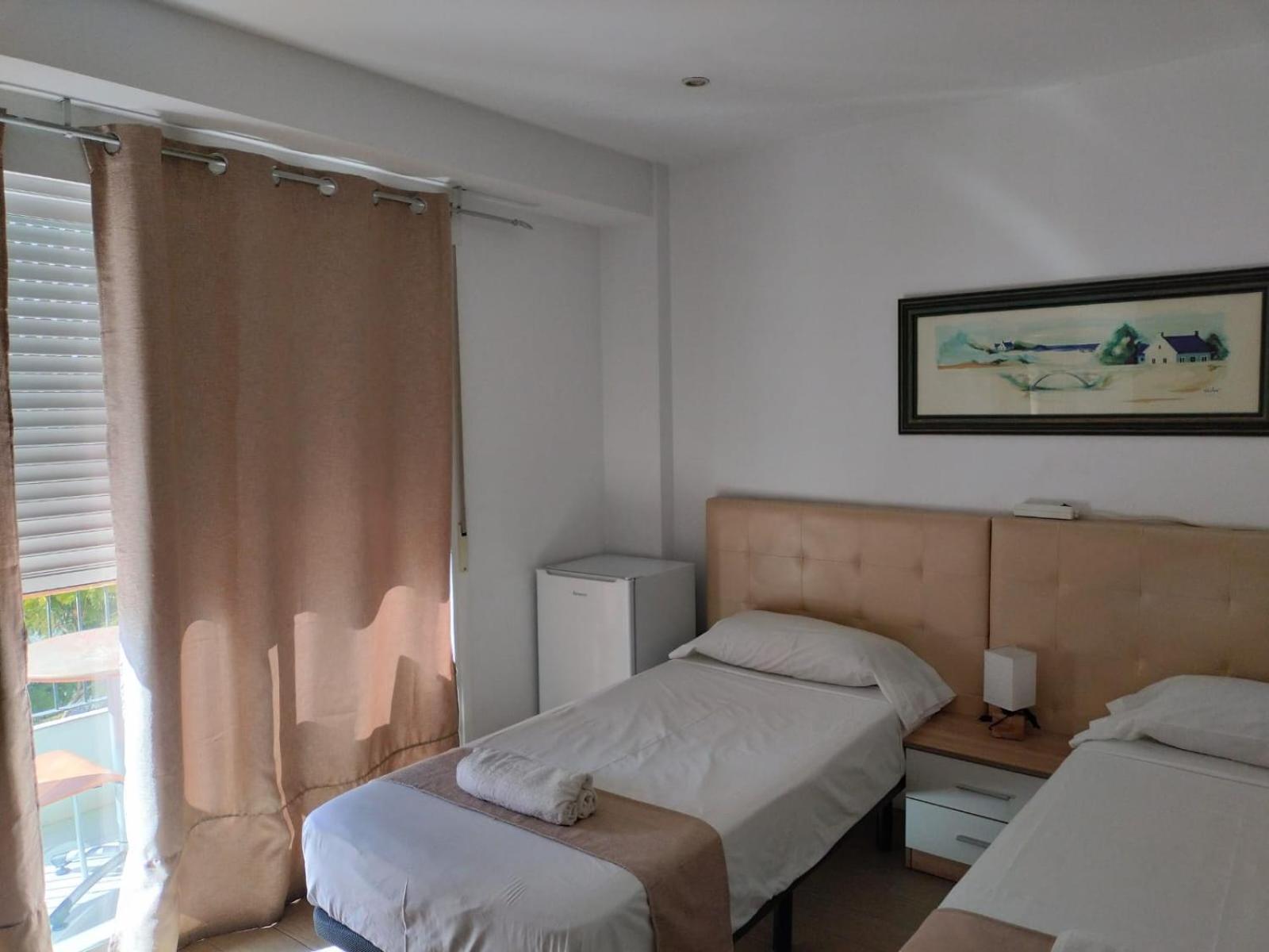 Pension Portugal Alicante Exterior photo