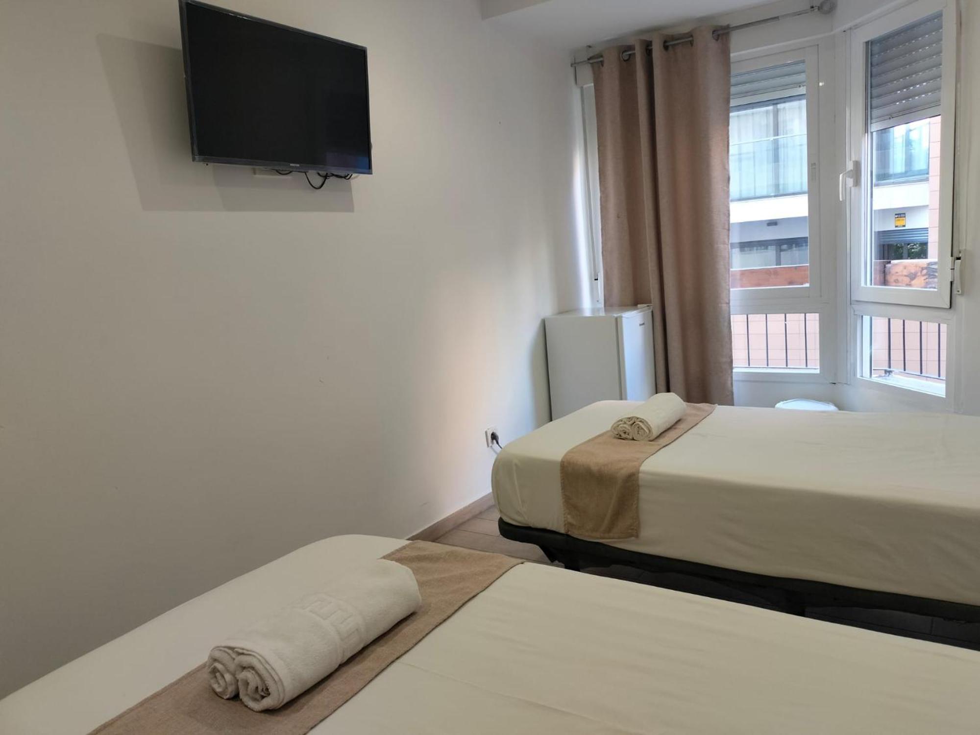 Pension Portugal Alicante Exterior photo
