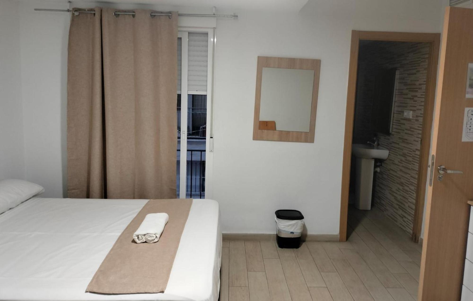 Pension Portugal Alicante Exterior photo