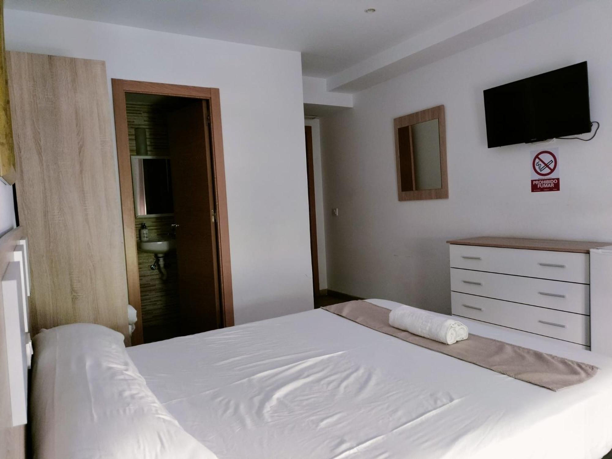 Pension Portugal Alicante Exterior photo